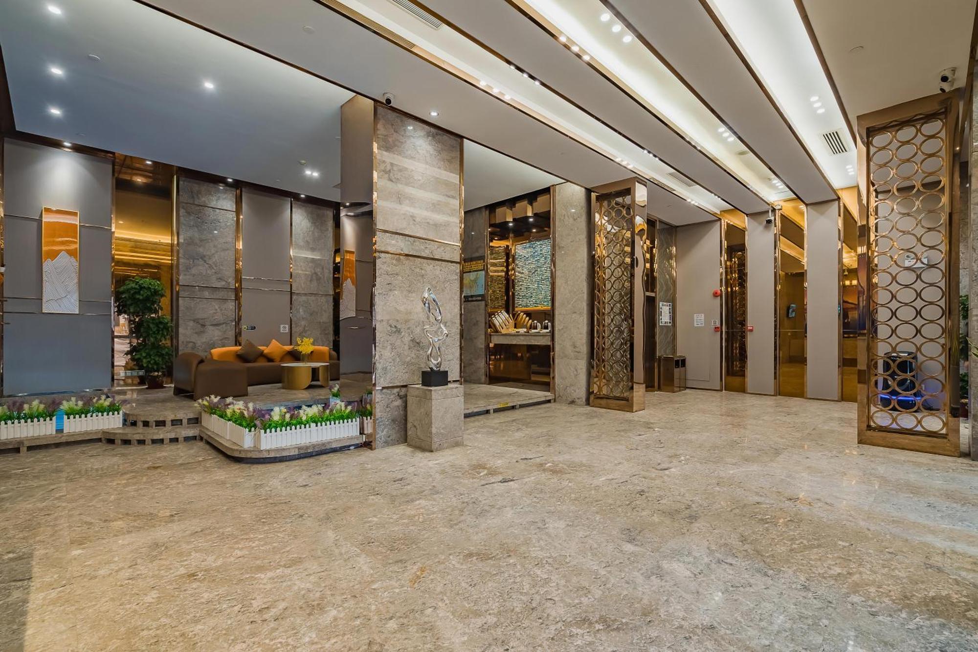 Super 8 Hotel Select Guangzhou Railway Station Xicun Subway Station Bagian luar foto
