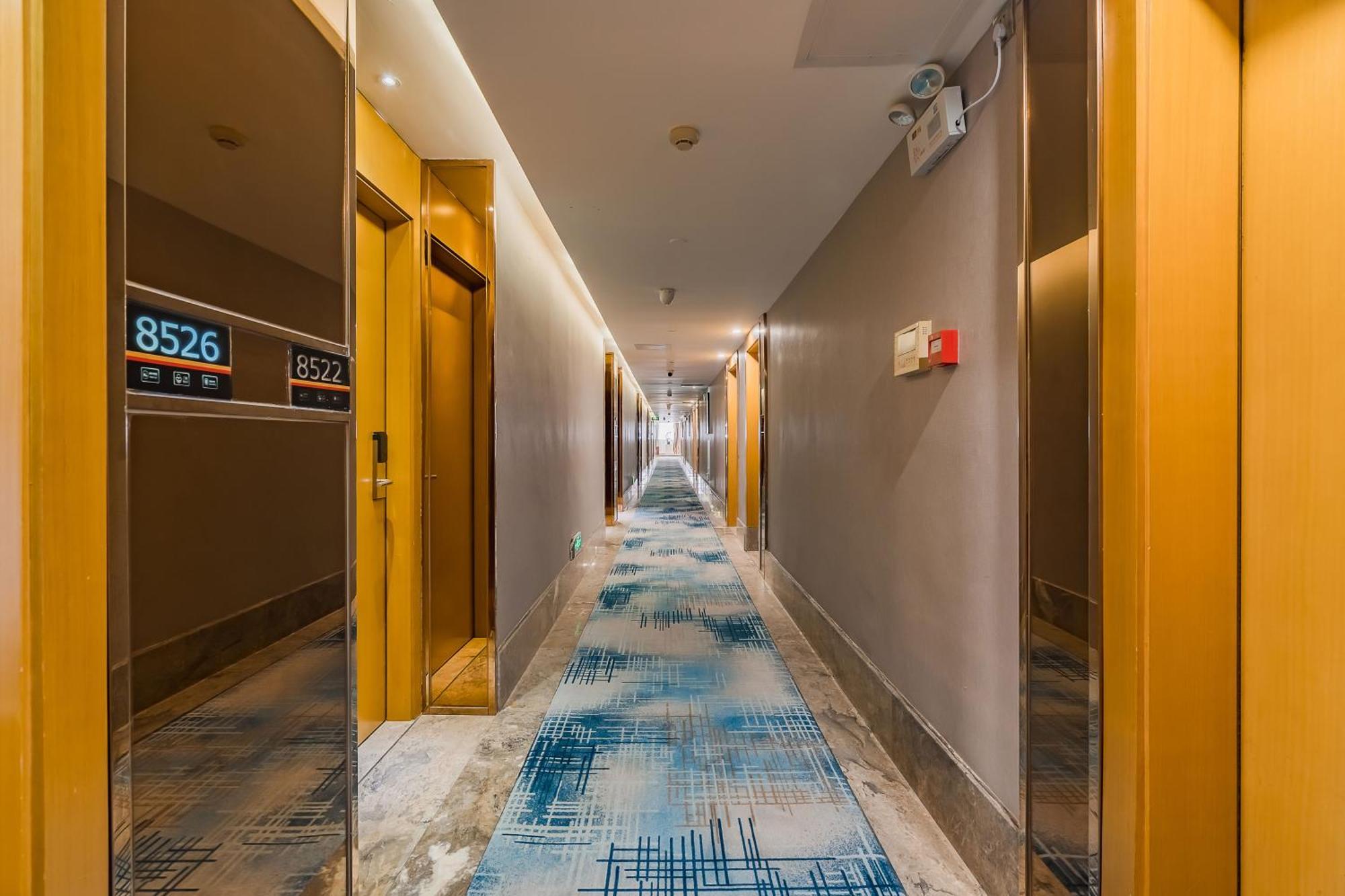 Super 8 Hotel Select Guangzhou Railway Station Xicun Subway Station Bagian luar foto