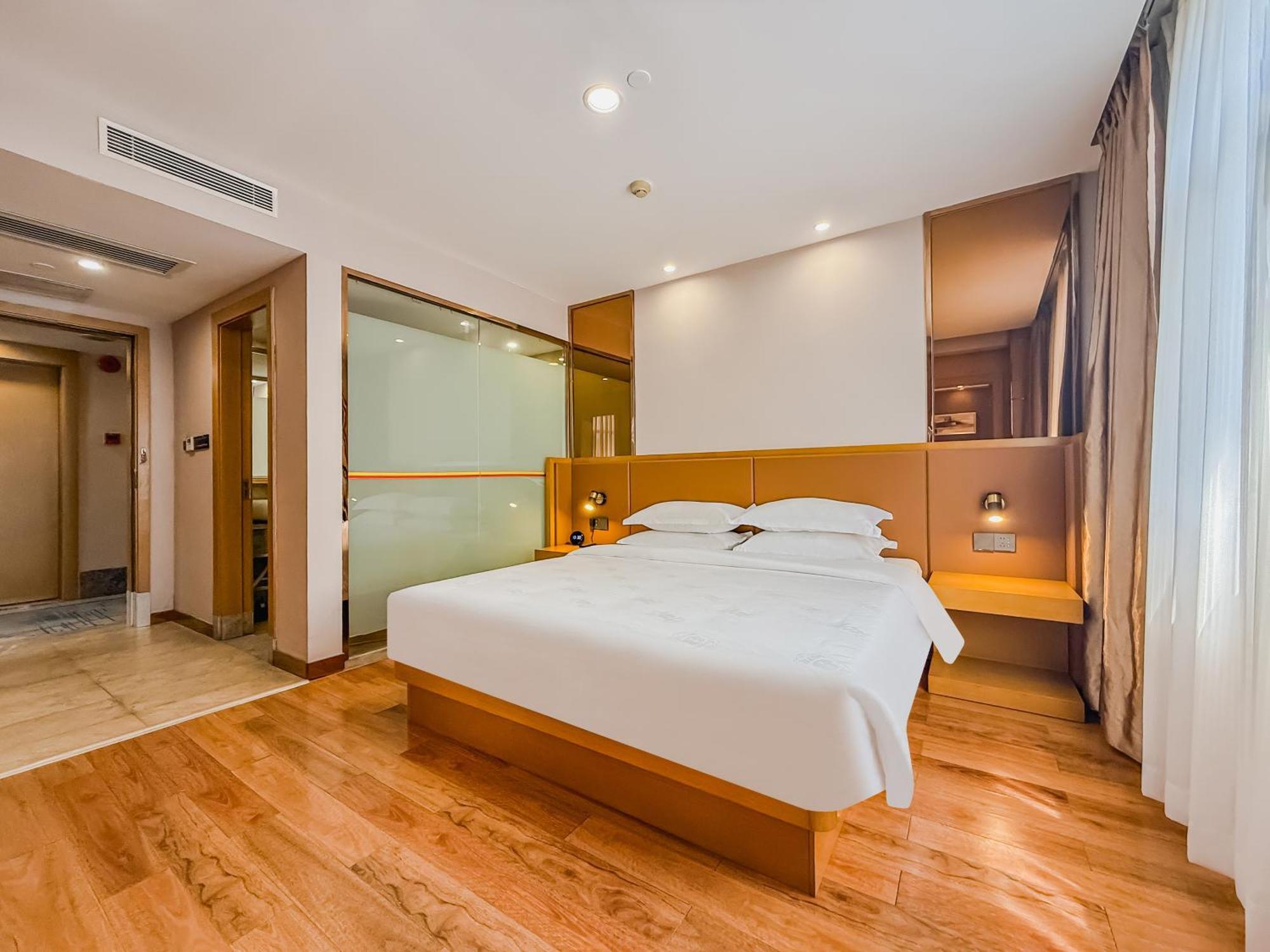 Super 8 Hotel Select Guangzhou Railway Station Xicun Subway Station Bagian luar foto